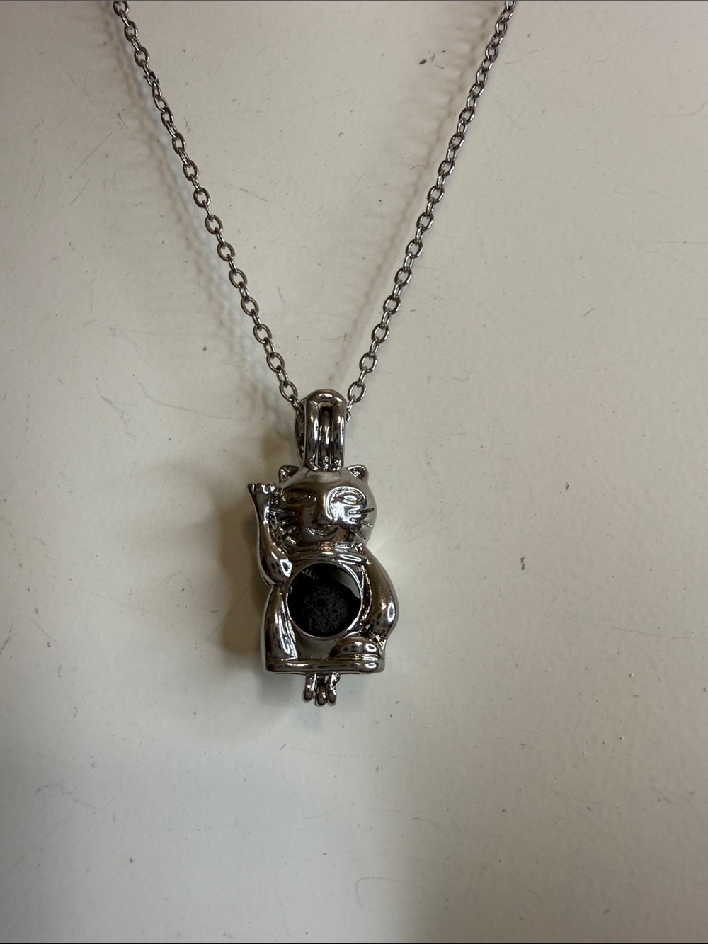 Silver Maneki Neko Lucky Cat Essential Oil Diffuser Pearl Cage Necklace
